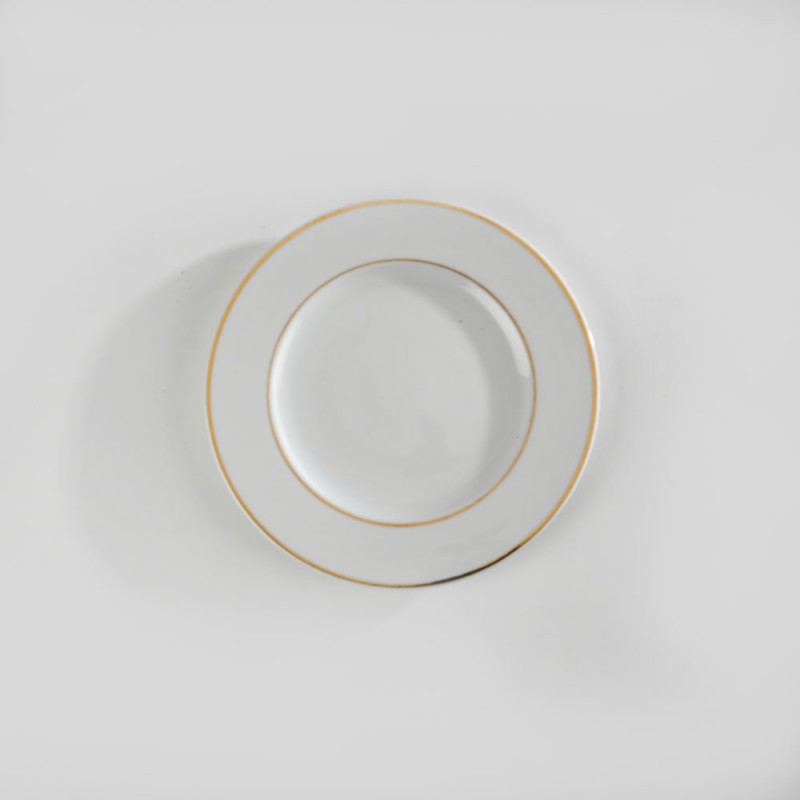 Assiettes à dessert en porcelaine blanche filets d'or fin - Service 16