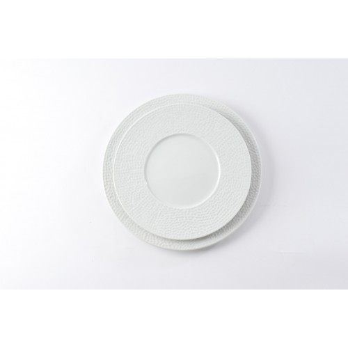 Assiette plate bosselée
